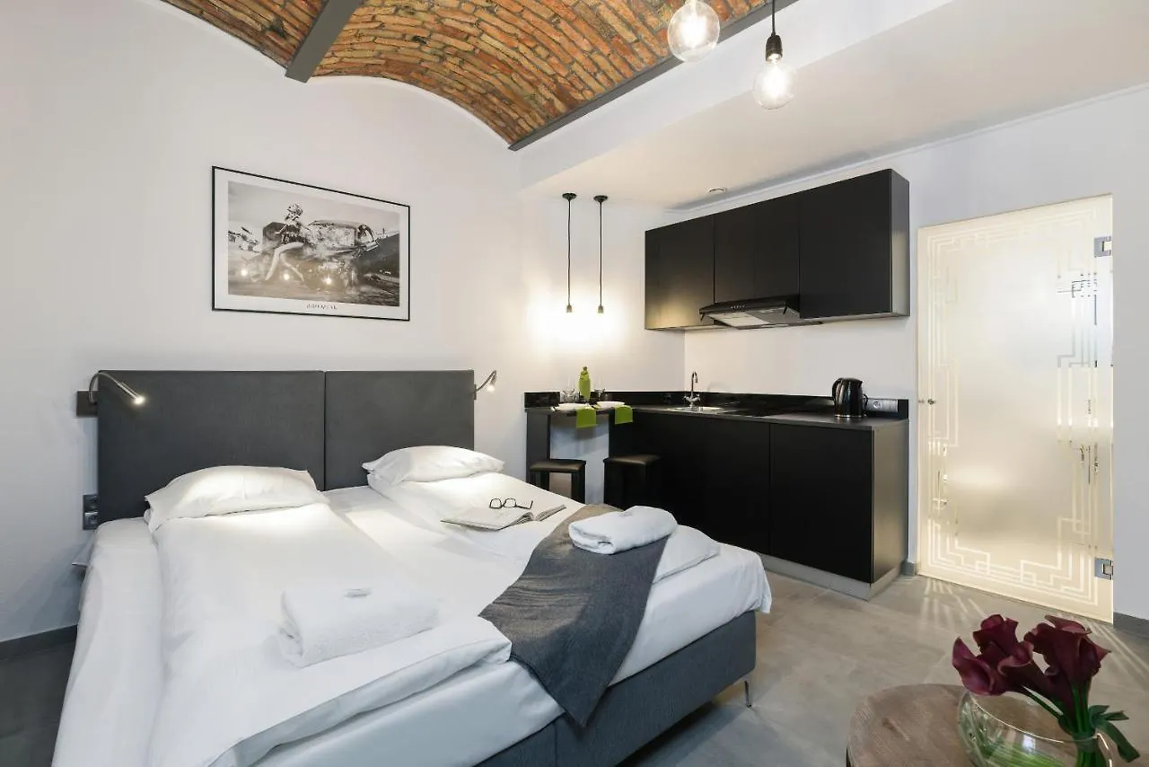 Level -1 Loft Apartments City Center Kopernika Poznan
